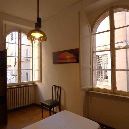 Via Vincioli - La Terrazza Nel Cuore Di Perugia Bagian luar foto